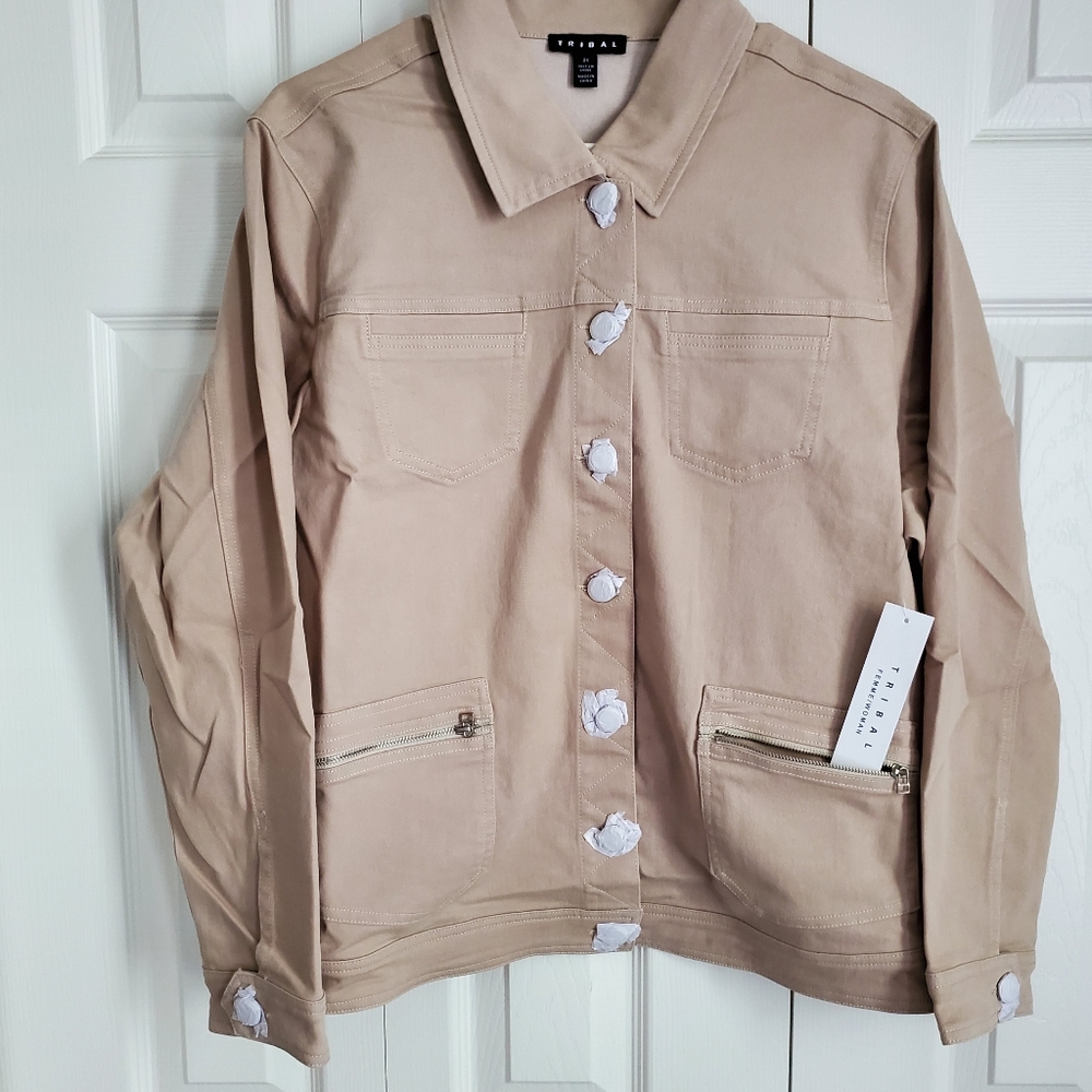 Ladies Tan Denim jacket, New, Never Worn. Size 2X